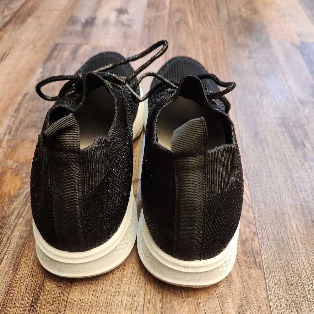 La Sheelah Black and White Knit Sneakers